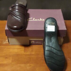 Clarks mule
